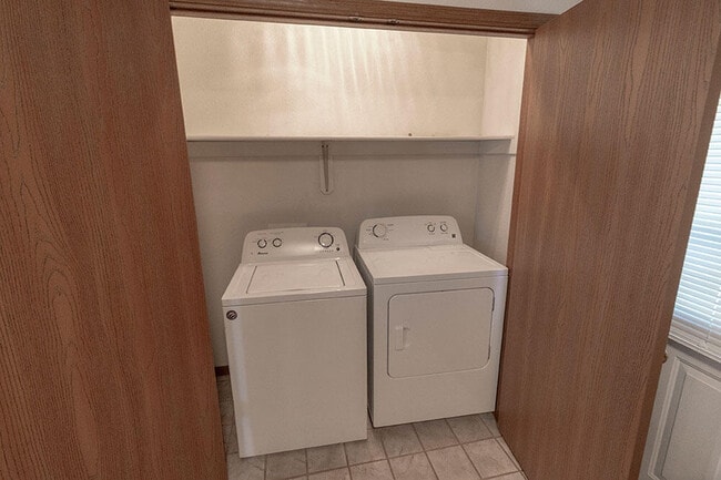 Building Photo - 1635 Bold Ruler Ct