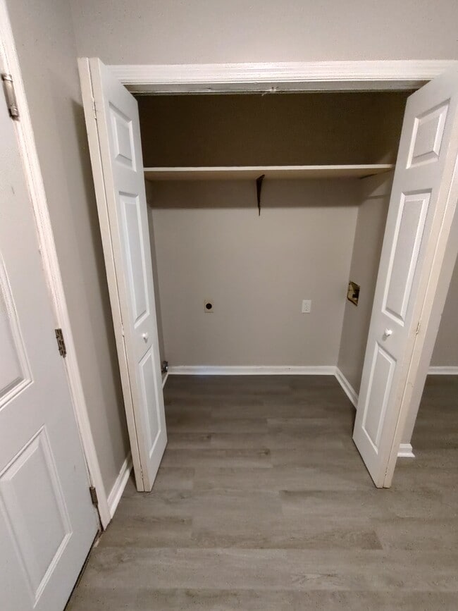 Building Photo - NW Alpha 1 LLC