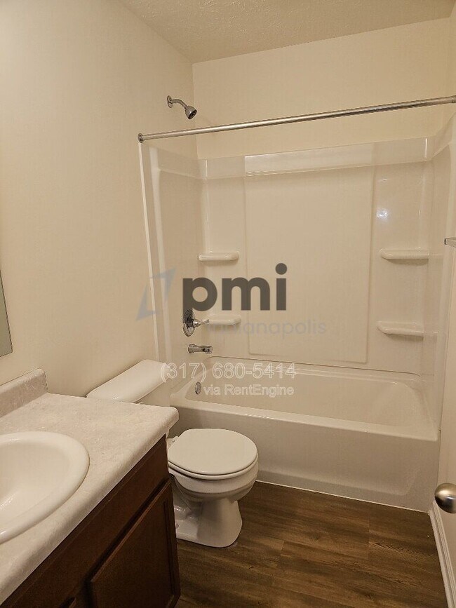 Building Photo - 5240 Castamere Dr