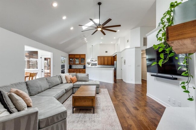 Building Photo - 1113 Taulbee Ln