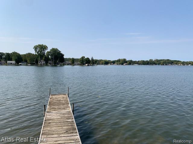 Building Photo - 495 W Seymour Lake Rd