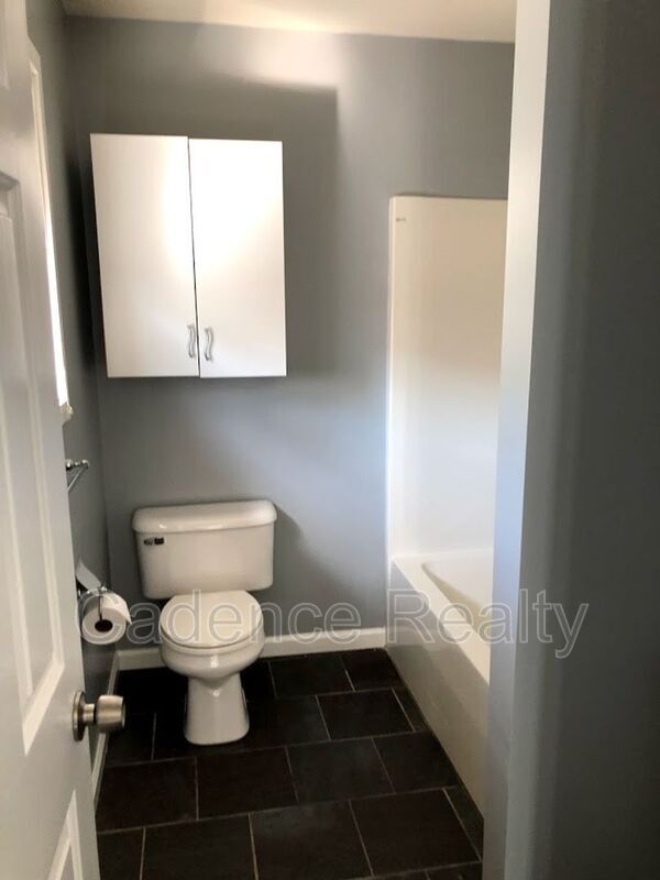 Building Photo - 306 Halyard Ct