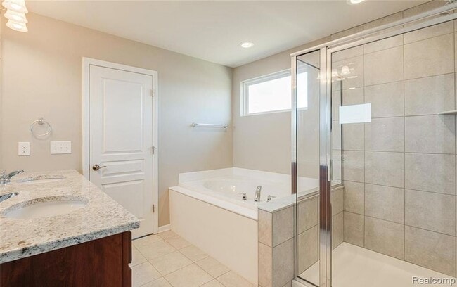 Building Photo - 2274 Findley Cir