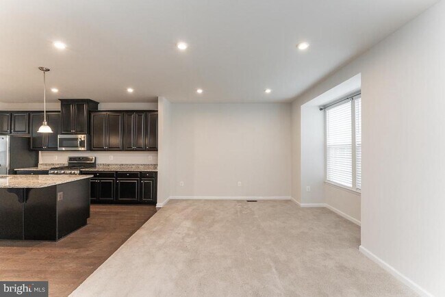 Building Photo - 9907 Cedarmass Cir