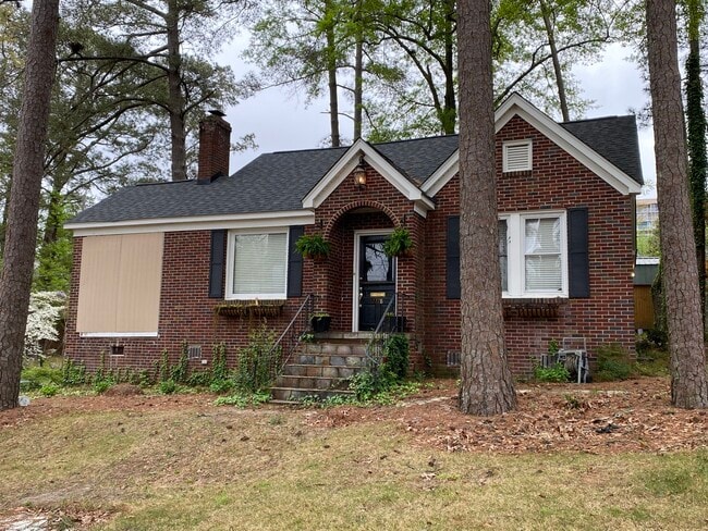 Primary Photo - 2228 Pinehurst Rd