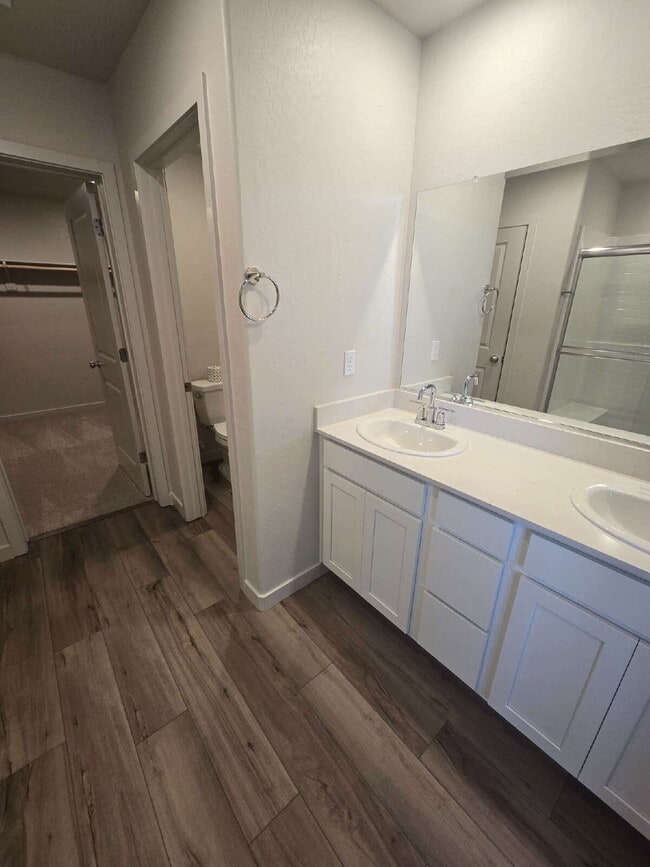 Building Photo - LIMITED TIME OFFER- RECEIVE $300 OFF YOUR ...