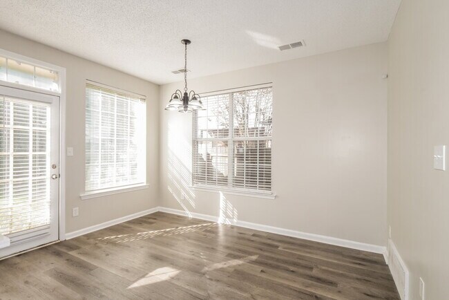 Building Photo - 4623 Tulip Bend Dr