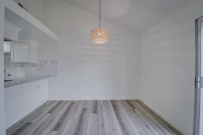 Building Photo - 5400 Dunsmuir Rd