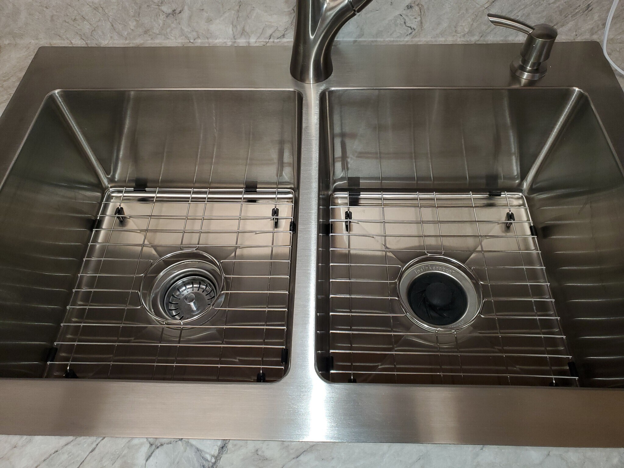 Building Photo - 1675 Cedarwood Dr