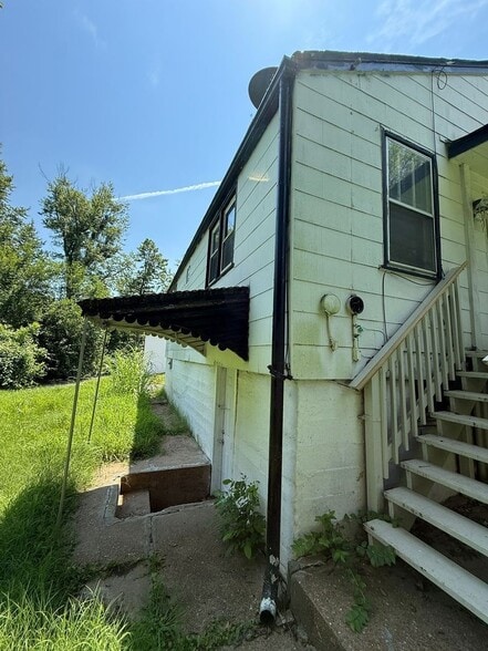 Building Photo - 226 Argent Ave