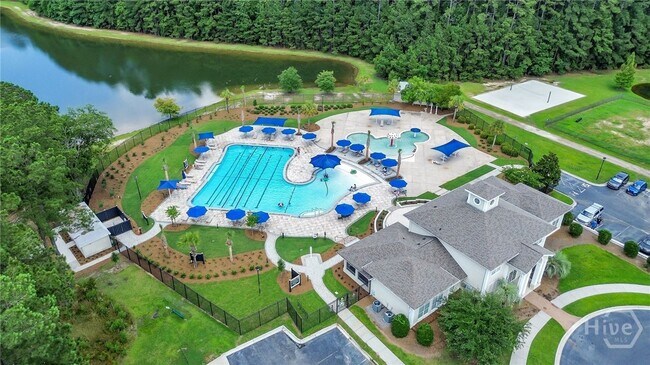 Building Photo - 130 Magnolia Dr