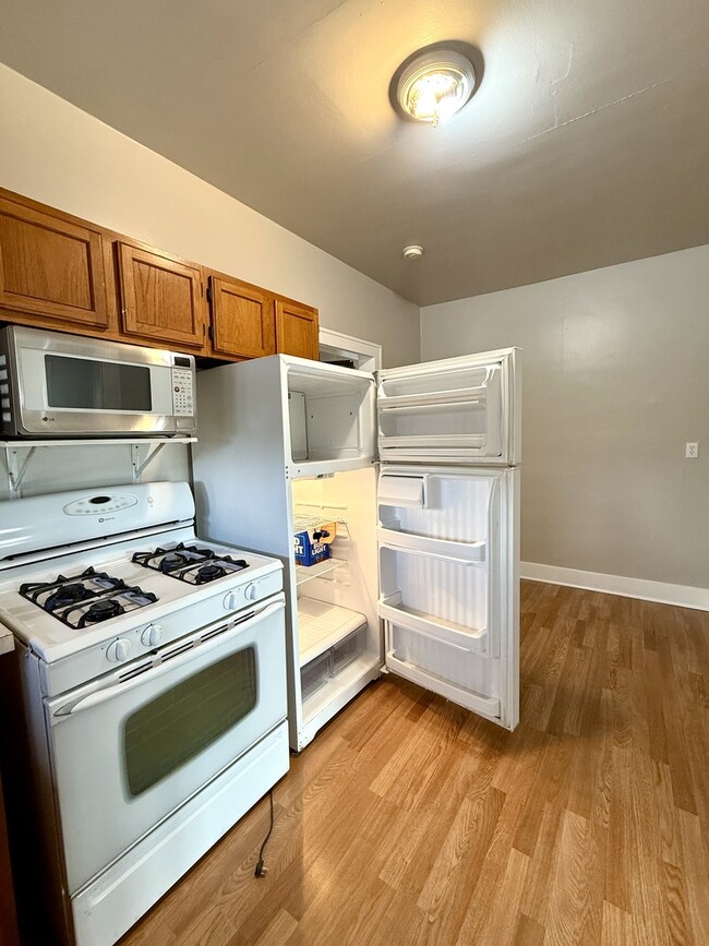 Building Photo - 943 W Galena Blvd