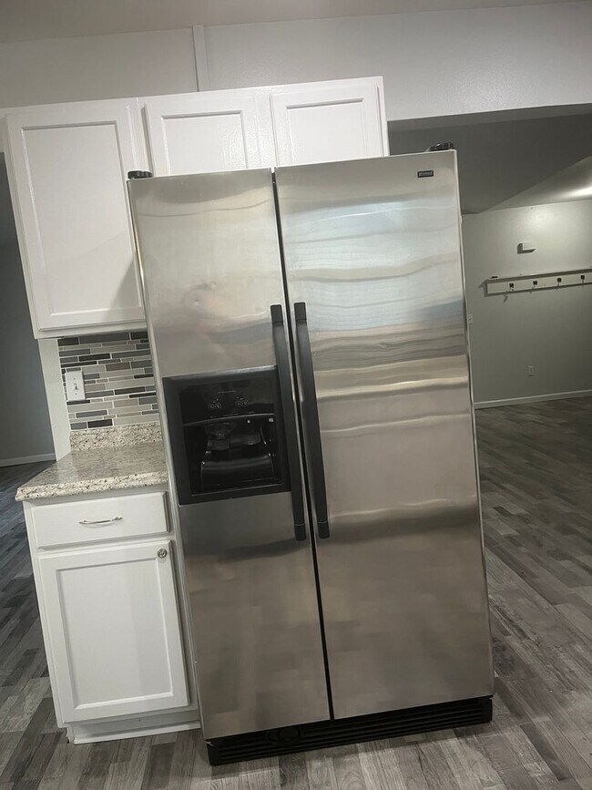 Building Photo - Inside Photos Coming Soon!!