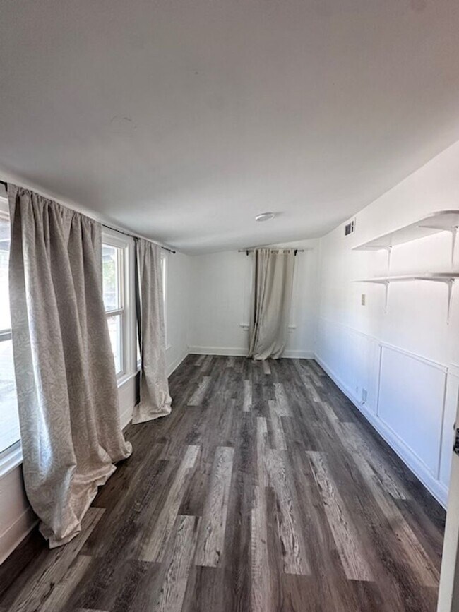 Building Photo - Charming 3 Bed / 1 Bath Home in the Heart of the Tower District