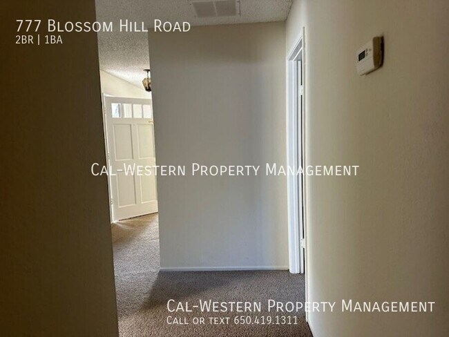 Building Photo - 777 Blossom Hill Rd