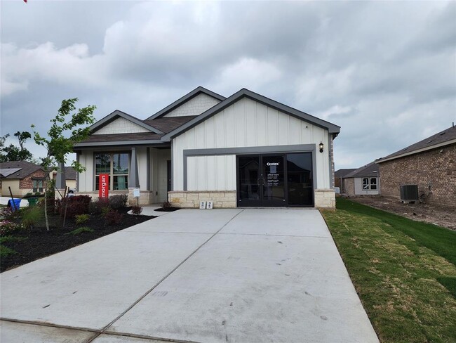 Building Photo - 101 Pivot Dr
