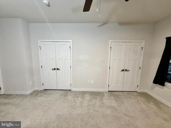 Building Photo - 4812 Crest View Dr