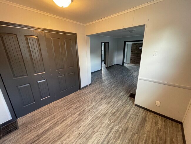 Building Photo - 15510 College Ave