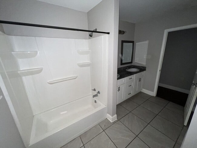 Building Photo - Spacious 4-bedroom 2.5-bathroom Home with Modern Upgrades