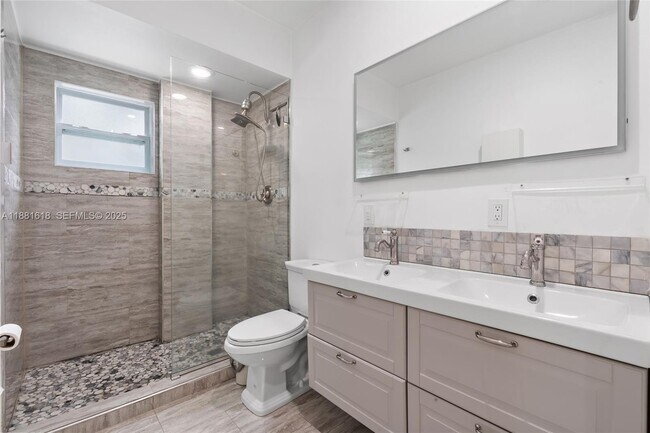 Building Photo - 1850 NW 92nd St