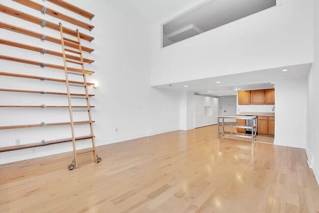 Building Photo - 19-19 24th Ave