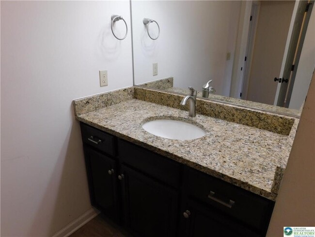 Building Photo - 821 Masslich St