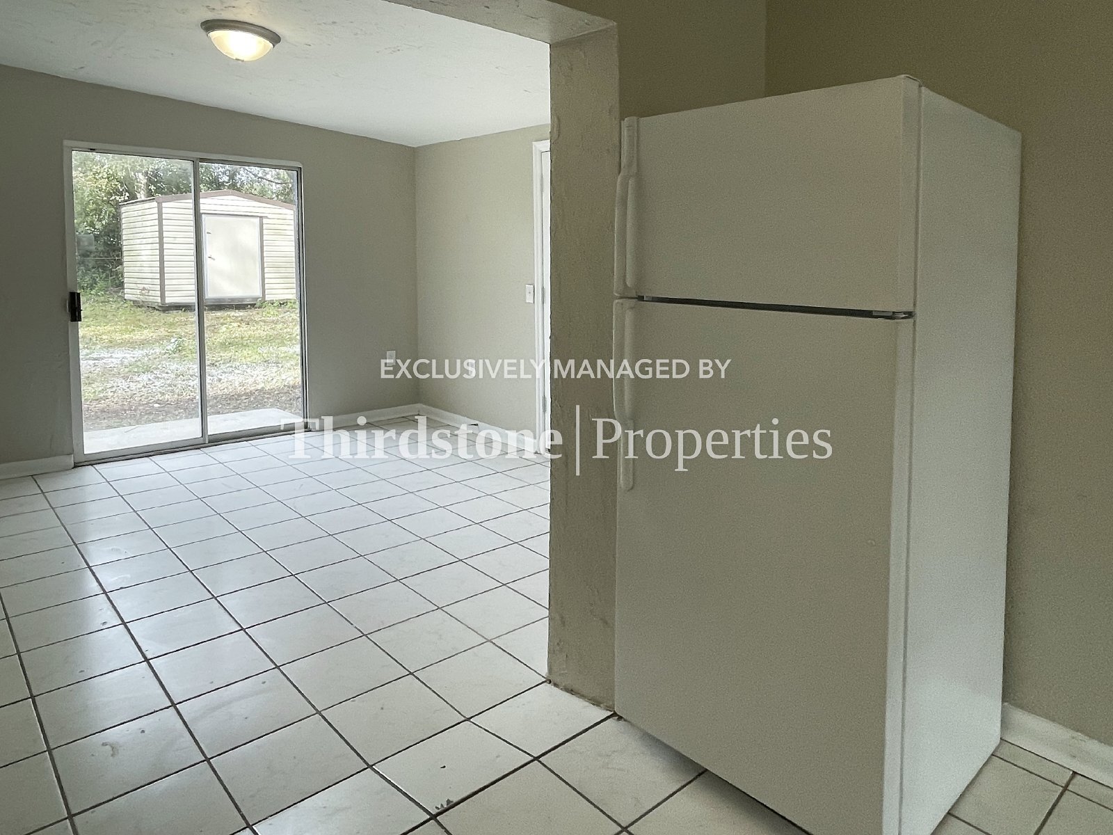 Building Photo - 10452 Pinehurst Dr