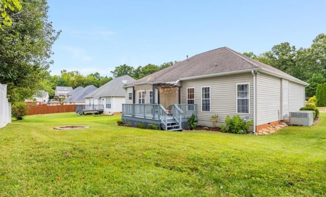 Building Photo - 4845 Waverly Ct