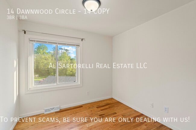 Building Photo - 14 Dawnwood Cir