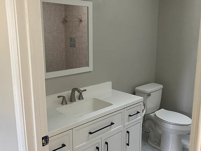 Building Photo - 4285 SE 54th St