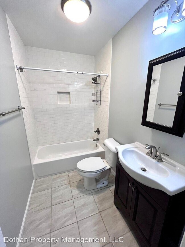 Building Photo - 3 br, 2 bath House - 109 N Broadway St