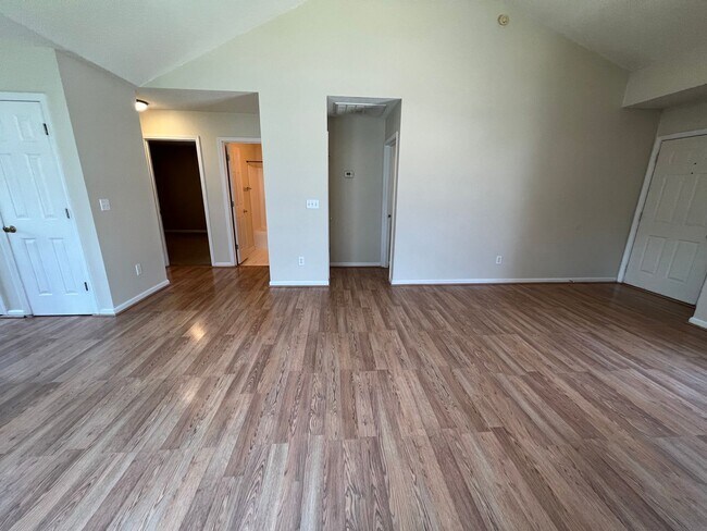 Building Photo - Charming 3 Bedroom, 2 Bath Home in Ogden!