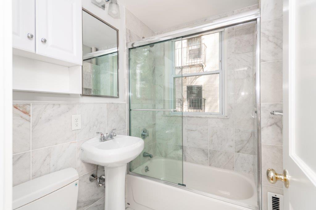 Building Photo - 21 Worthington St