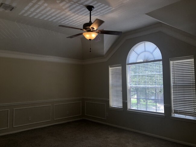 Building Photo - 2110 Highland Bay Ct