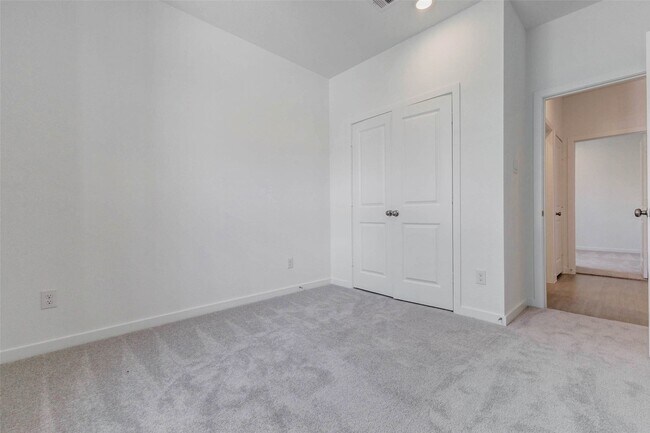 Building Photo - 31715 Wild Mdw Dr