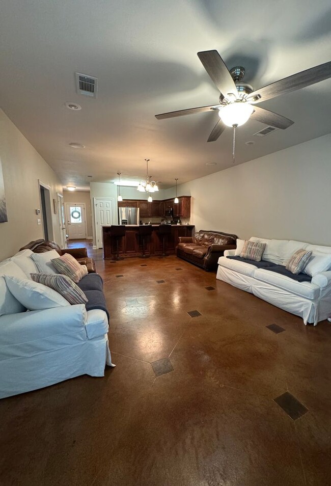 Building Photo - 3BD2BA House for Lease in Ponchatoula - Ma...