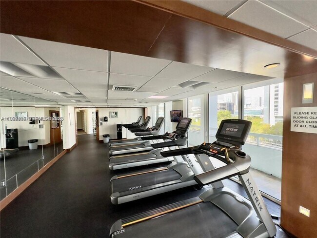 Building Photo - 41 SE 5th St