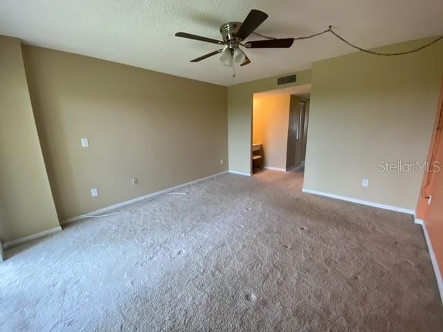 Building Photo - 3300 Cove Cay Dr
