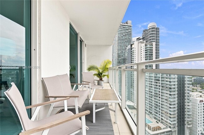 Building Photo - 1080 Brickell Ave