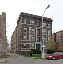 Building Photo - Henry St