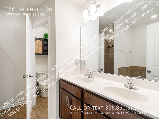 Building Photo - 156 Thornhill Dr