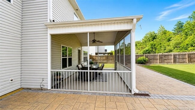 Building Photo - 3541 Castlefield Ln