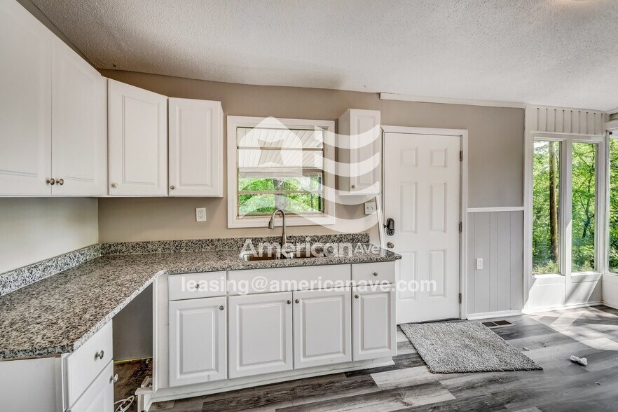 Building Photo - 1152 Linthicum St