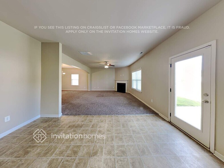 Building Photo - 135 Biscayne Terrace