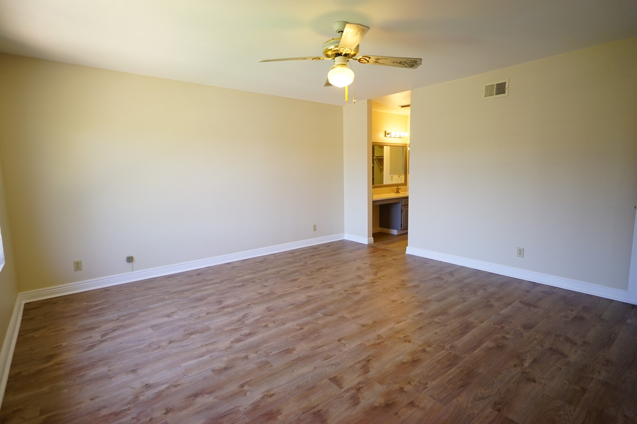 Building Photo - 11236 Nalco Street