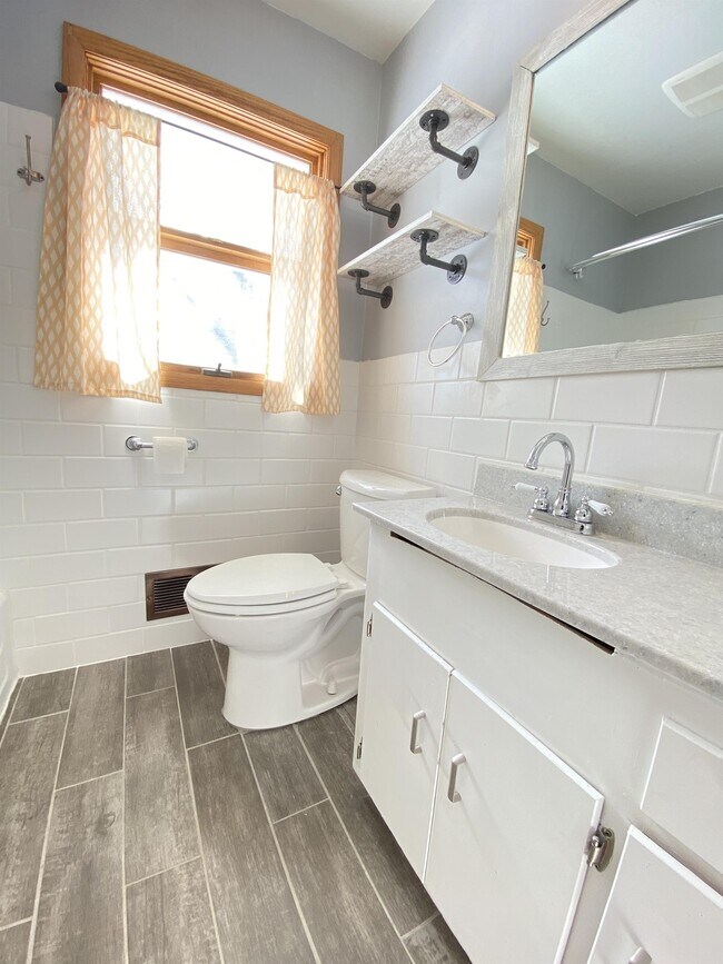 Building Photo - 1877 22nd St NW