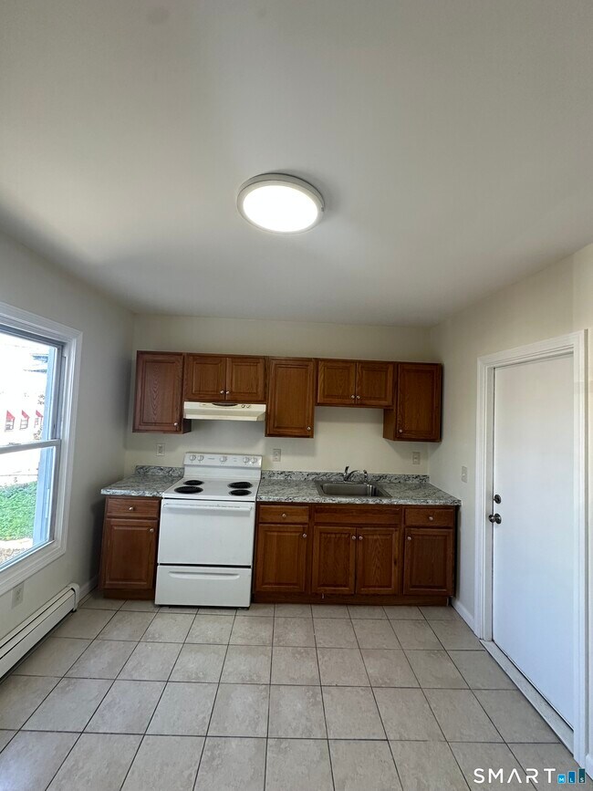 Building Photo - 42 Jefferson Ave