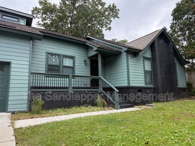 Primary Photo - 125 Sawmill Dr