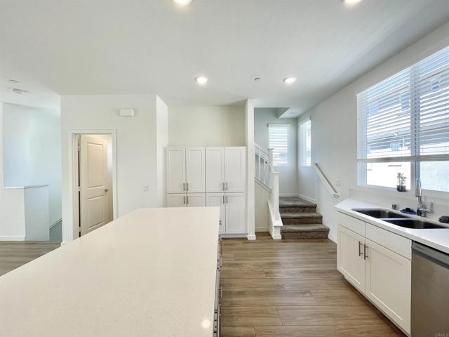 Building Photo - 9309 E Heaney Cir
