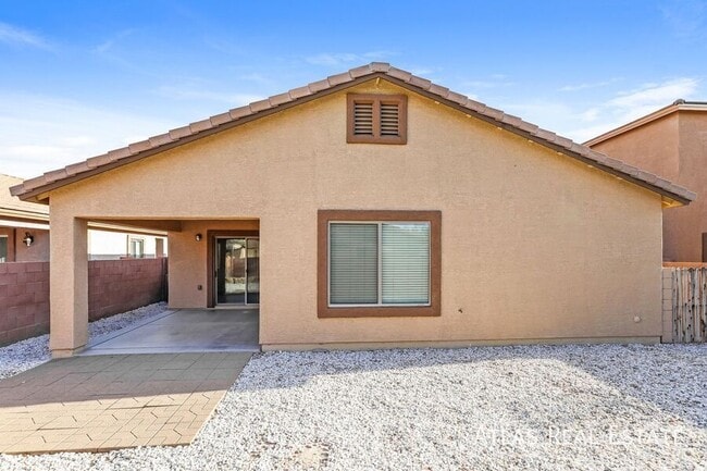 Building Photo - 4133 E Shadow Branch Dr